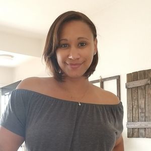 Meet your Posher, Monica